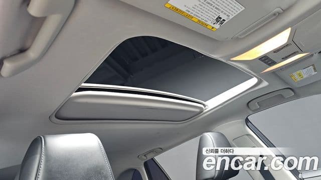 Toyota RAV4 2019 — ფოტო 19/20