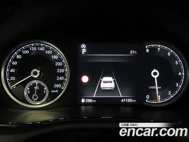 Genesis GV70 2023 — ფოტო 7/20