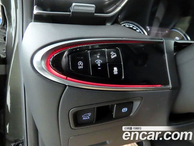 Genesis GV70 2023 — ფოტო 14/20