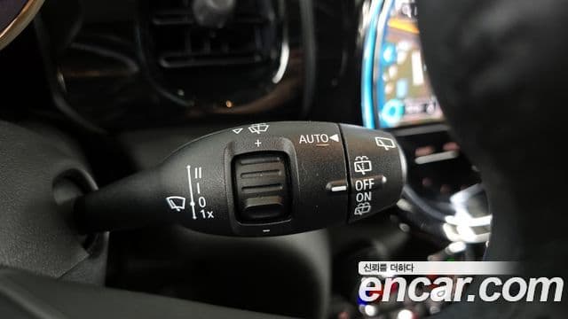 Mini Cooper 2021 — ფოტო 15/20