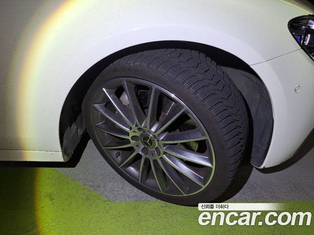 Mercedes-Benz E-Class 2020 — Şəkil 11/20