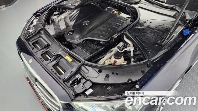 Mercedes-Benz S-Class 2022 — Фото 6/20