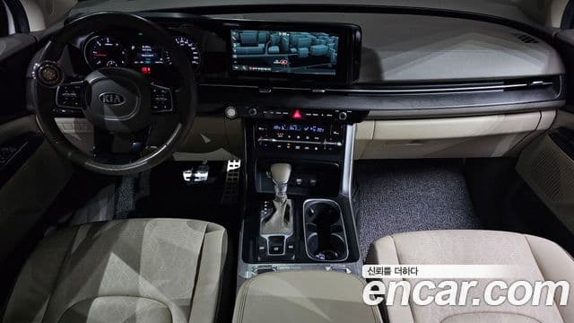 Kia Carnival 2020 — ფოტო 7/20