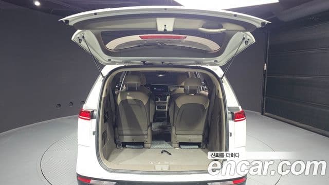 Kia Carnival 2020 — Şəkil 20/20