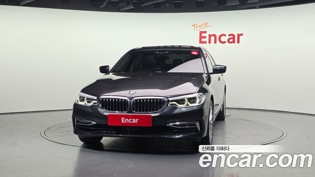BMW 5 Series 2019 — Фото 3/20