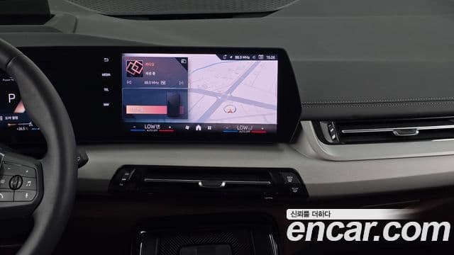 BMW 2 Series Active Tourer 2024 — Фото 12/20