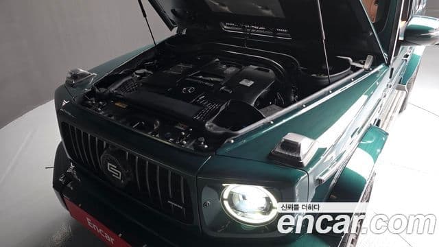 Mercedes-Benz G-Class 2020 — Photo 10/36