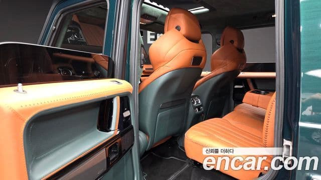 Mercedes-Benz G-Class 2020 — Photo 2/36