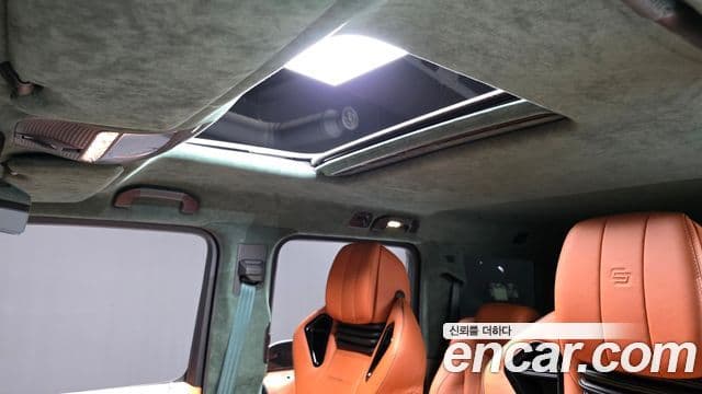 Mercedes-Benz G-Class 2020 — Photo 6/36
