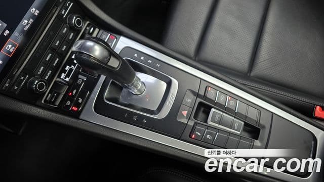 Porsche 718 Boxster 2018 — фото 8 из 20