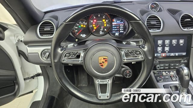 Porsche 718 Boxster 2018 — Şəkil 11/20