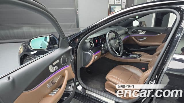 Mercedes-Benz E-Class 2022 — Фото 10/20