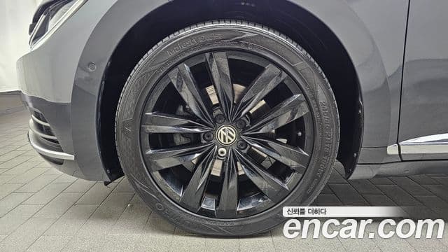 Volkswagen Arteon 2019 — Şəkil 5/20