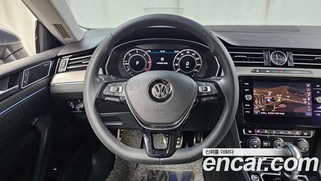 Volkswagen Arteon 2019 — Şəkil 13/20
