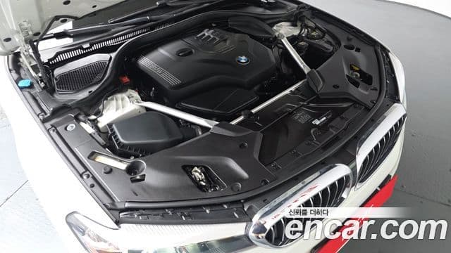 BMW 5 Series 2019 — ფოტო 6/20