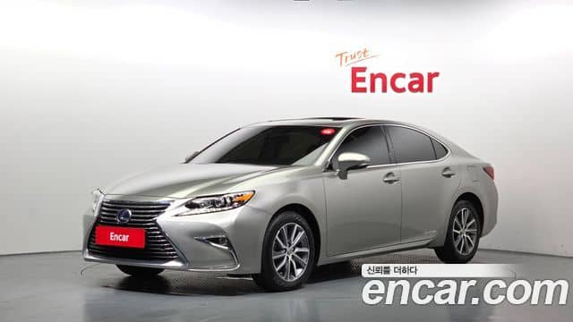 Lexus ES300h, 2018