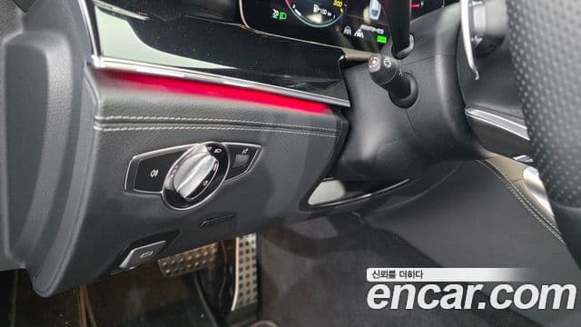 Mercedes-Benz AMG GT 2021 — ფოტო 20/20