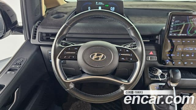 Hyundai Staria 2021 — ფოტო 13/20