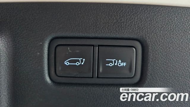 Hyundai Staria 2021 — ფოტო 15/20