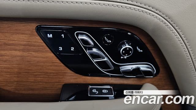Land Rover Range Rover 2019 — ფოტო 20/20