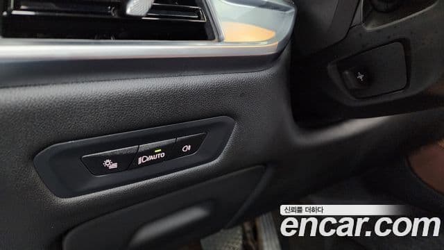 BMW X5 2025 — Photo 17/37
