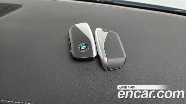 BMW X5 2025 — Photo 33/37