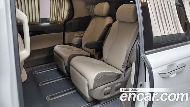 Kia Carnival 2023 — Şəkil 11/20