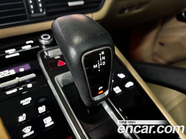 Porsche Cayenne 2021 — Şəkil 8/19