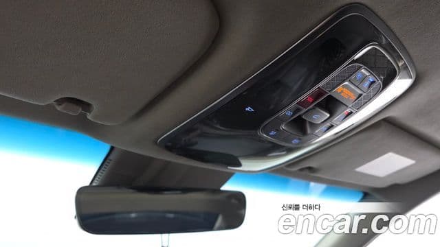 Genesis G80 2022 — Photo 1/40