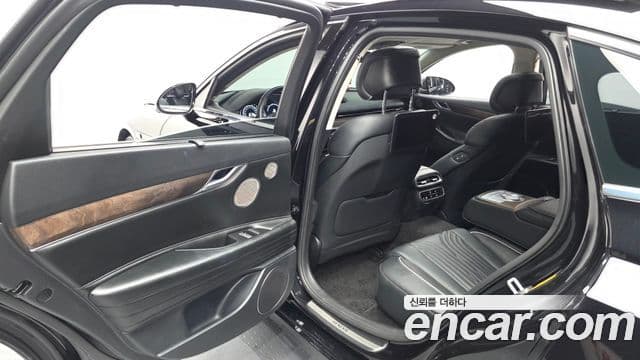 Genesis G80 2022 — Photo 30/40