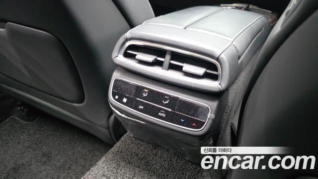Genesis G80 2022 — Photo 31/40