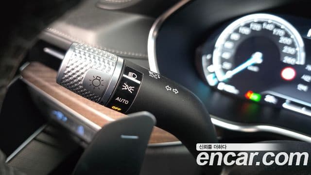 Genesis G80 2022 — Photo 8/40