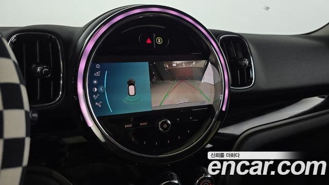 Mini Cooper Countryman 2021 — ფოტო 15/20