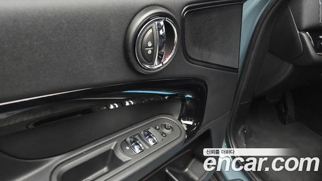 Mini Cooper Countryman 2021 — Photo 16/31