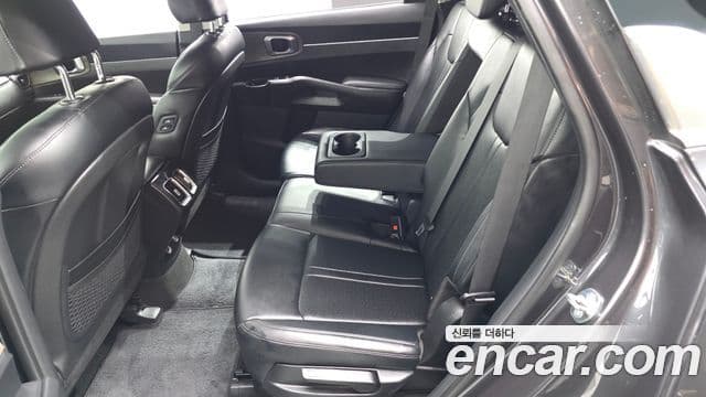 Kia Sorento 2023 — фото 11 из 20