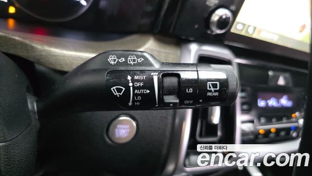 Kia Sorento 2023 — фото 18 из 20