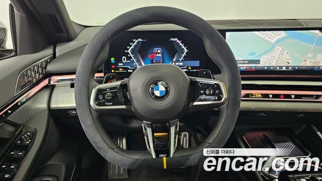 BMW 5 Series 2025 — ფოტო 13/20