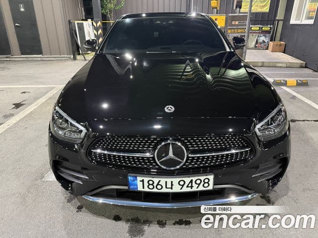 Mercedes-Benz E-Class 2021 — ფოტო 18/18
