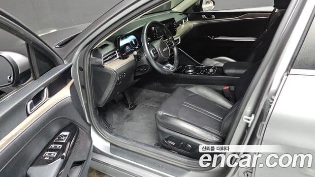 Kia K5 2022 — Şəkil 9/20