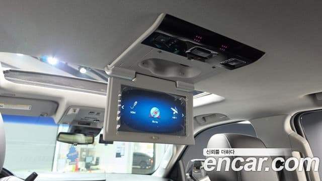 Cadillac Escalade 2018 — Şəkil 19/20
