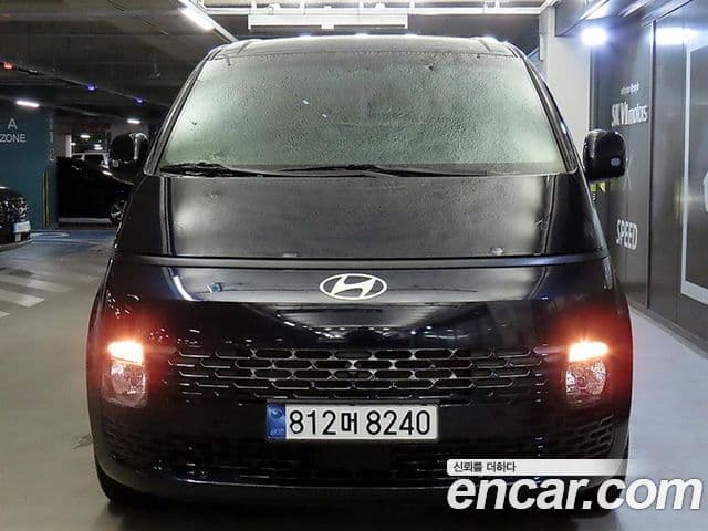 Hyundai Staria 2024 — ფოტო 1/20