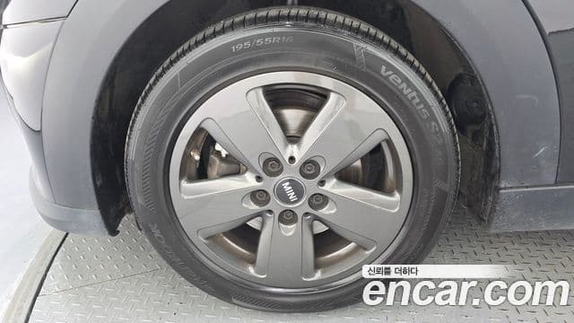 Mini Cooper 2023 — ფოტო 4/20