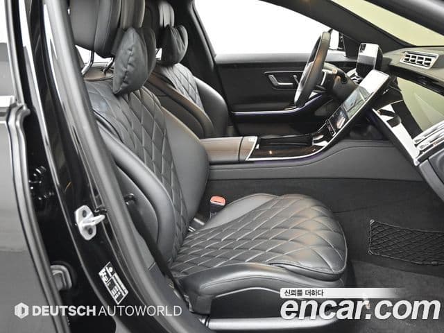 Mercedes-Benz S-Class 2023 — Photo 13/20