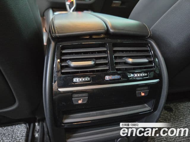 BMW 5 Series 2019 — Şəkil 15/20