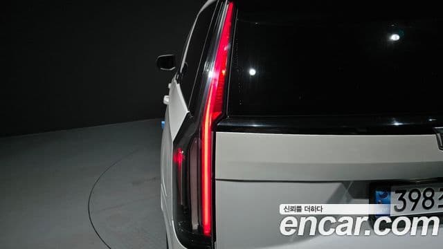 Cadillac Escalade 2022 — Photo 5/37