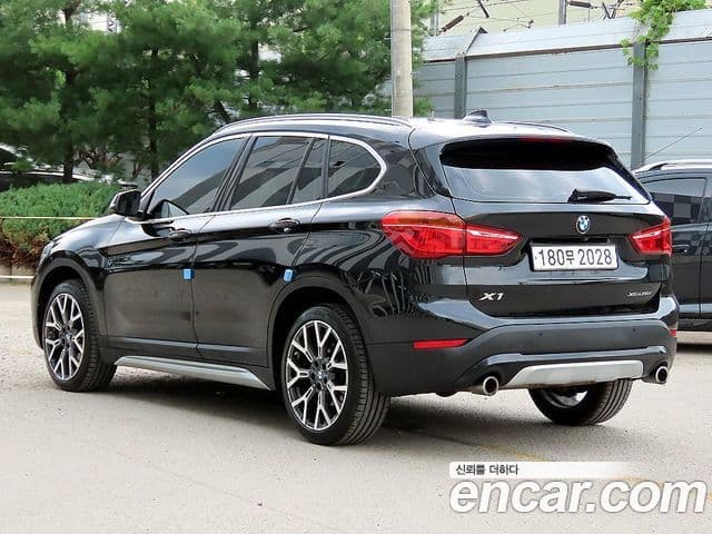 BMW X1 2022 — ფოტო 2/20