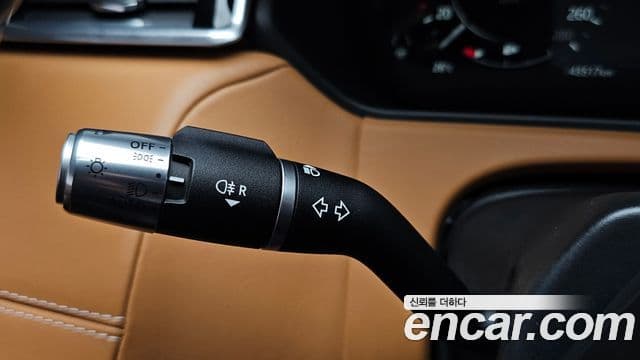 Land Rover Range Rover Velar 2022 — Photo 13/37