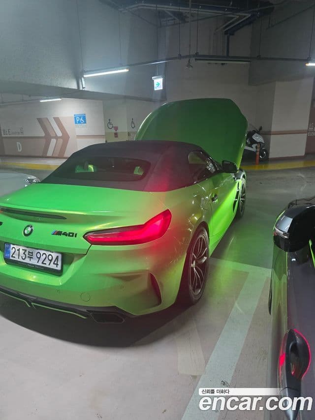 BMW Z4 2025 — Фото 1/18