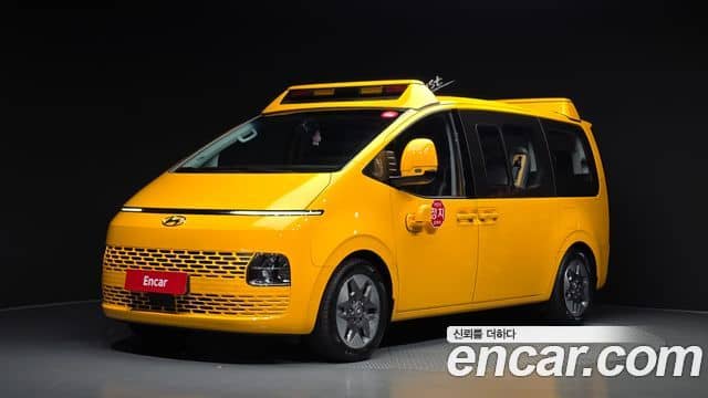 Hyundai Staria, 2022