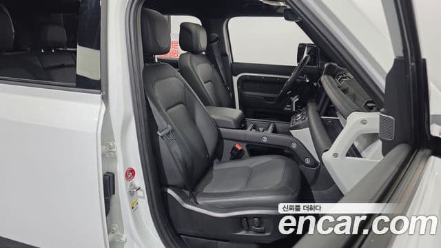 Land Rover Defender 2024 — Photo 3/20